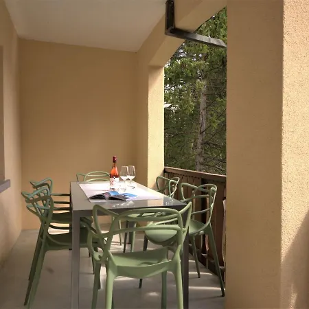 Lejlighed Chesa Romantica 17 By Interhome